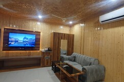 Hotel Ishant & Restuarant