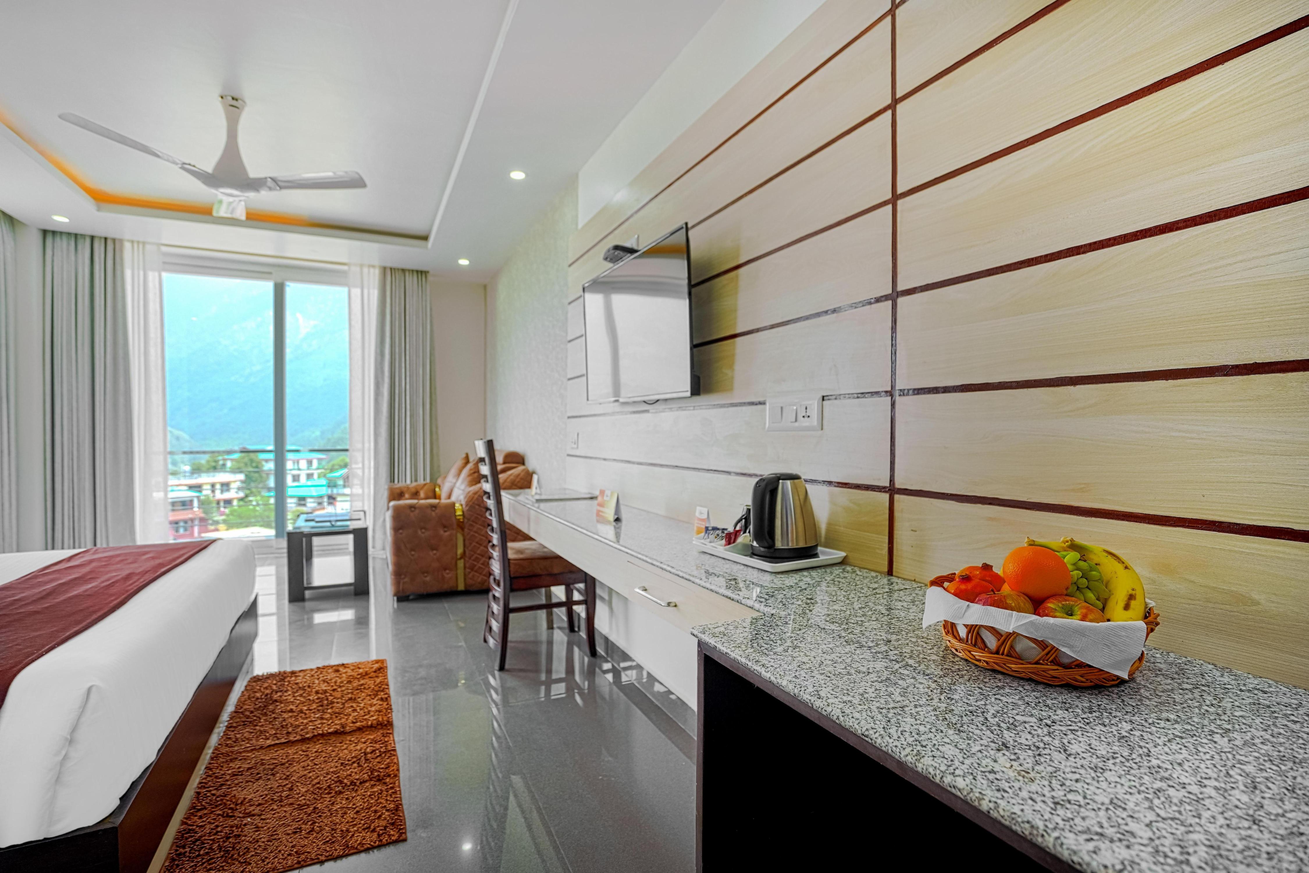 Aliza Inn And Suites By SRS Hotels - Tap to explore photos