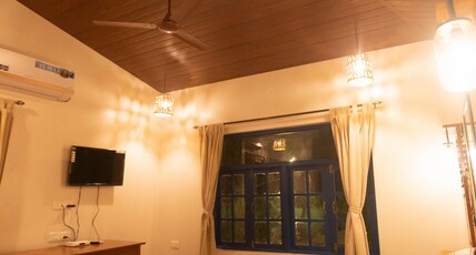 Forest Casa by Rashmiraj Room Type - Deluxe Double Ac Room