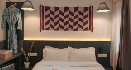 Poshtel VNS | A Boutique Stay Room Type - Queen Room
