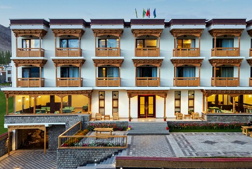 Hotel Samaya Leh