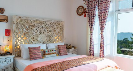 The Himaal, Bir | Luxury Boutique Homestay Room Type - Luxury Boutique AC Room without Balcony The Himaal, Bir | Luxury Boutique Homestay Room Type - Luxury Boutique AC Room without Balcony
