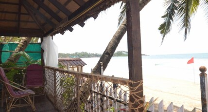 Tapas Beach Huts Palolem   Room Type - Sea View Hut AC