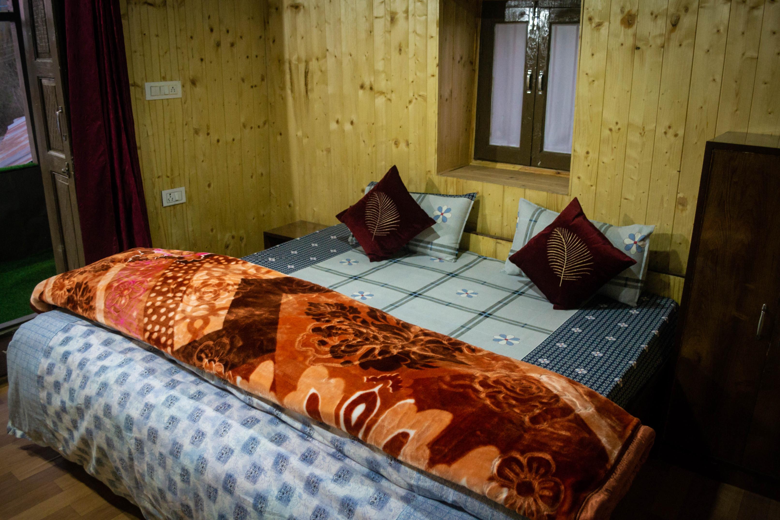 Deodar Homestay Room Type - Blissful room