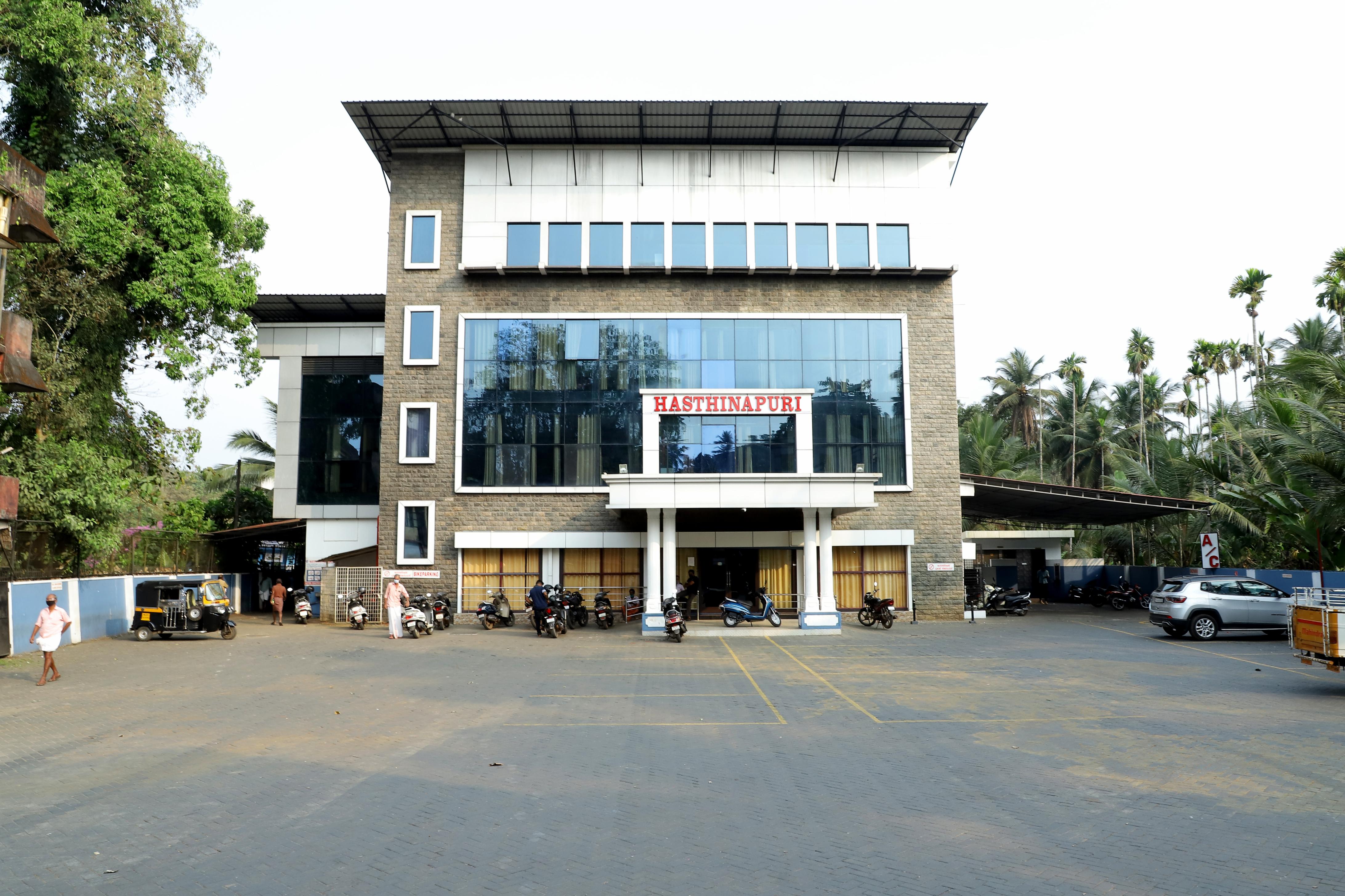 Hotel Hasthinapuri inn Thamarassery