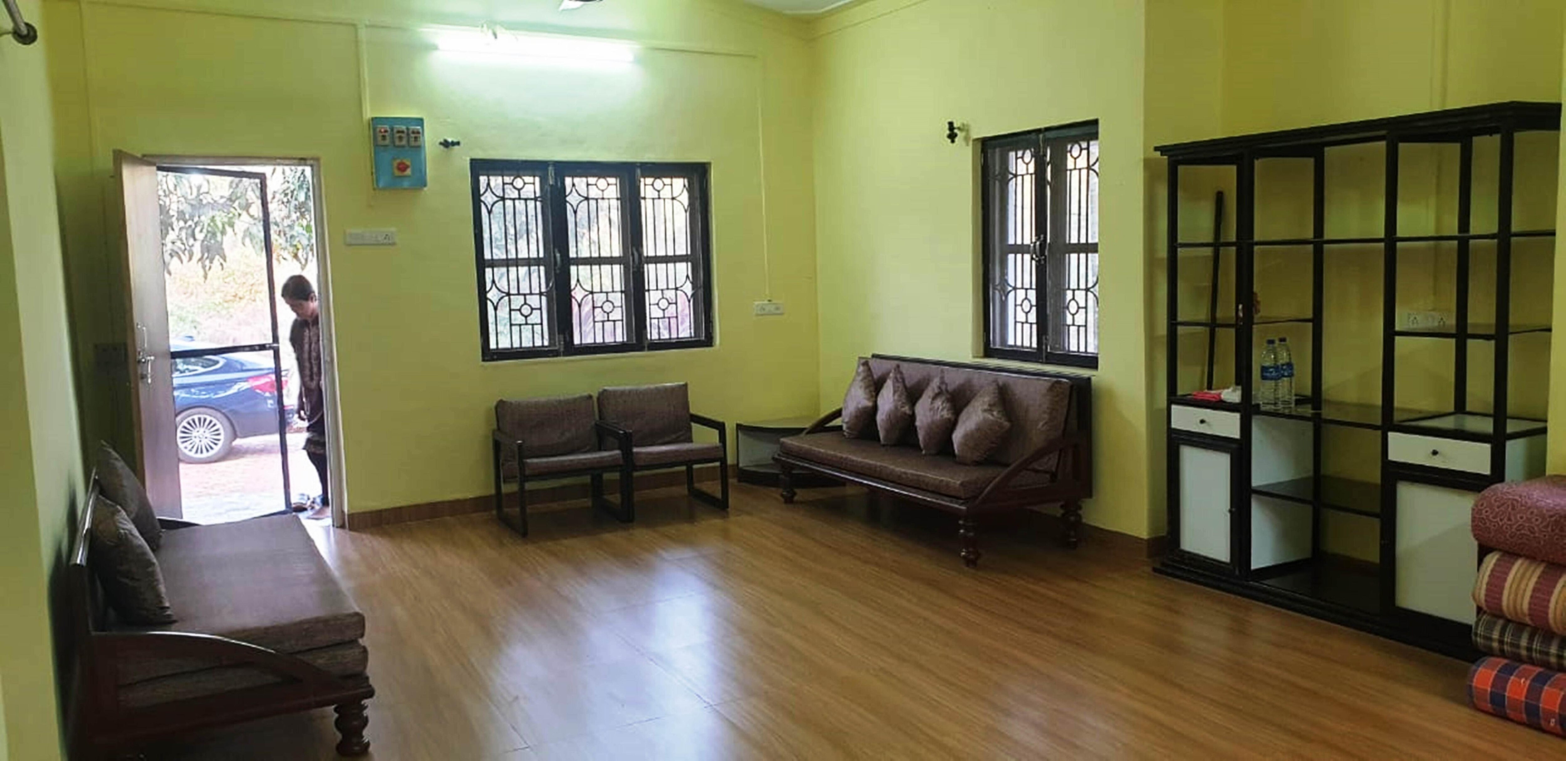 Om Bunglow - Tap to explore photos