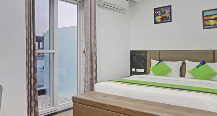 Treebo Kanopy Greens Near Railway Station Room Type - Superior Room with Balcony