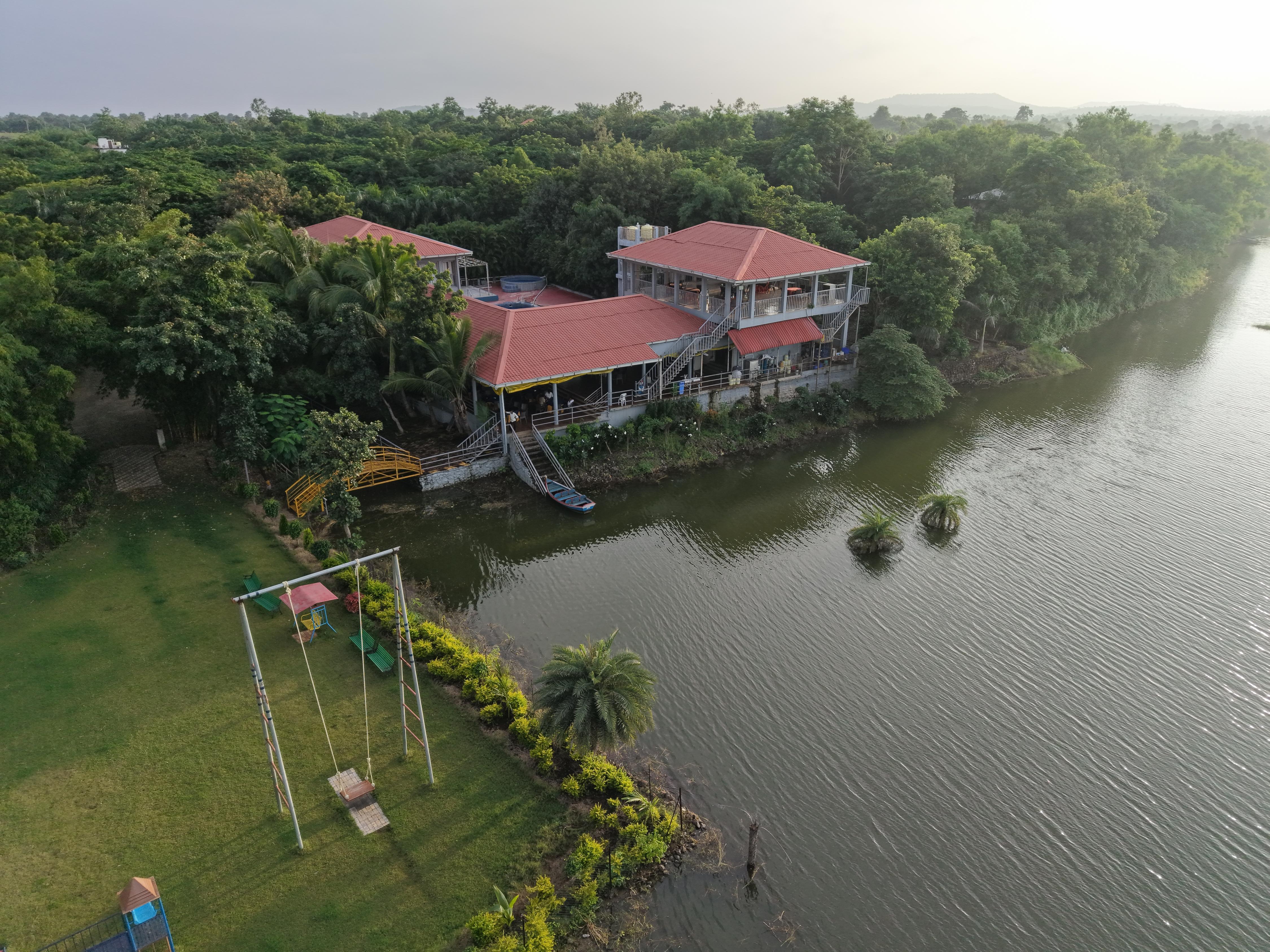 Neel Farm And Resort