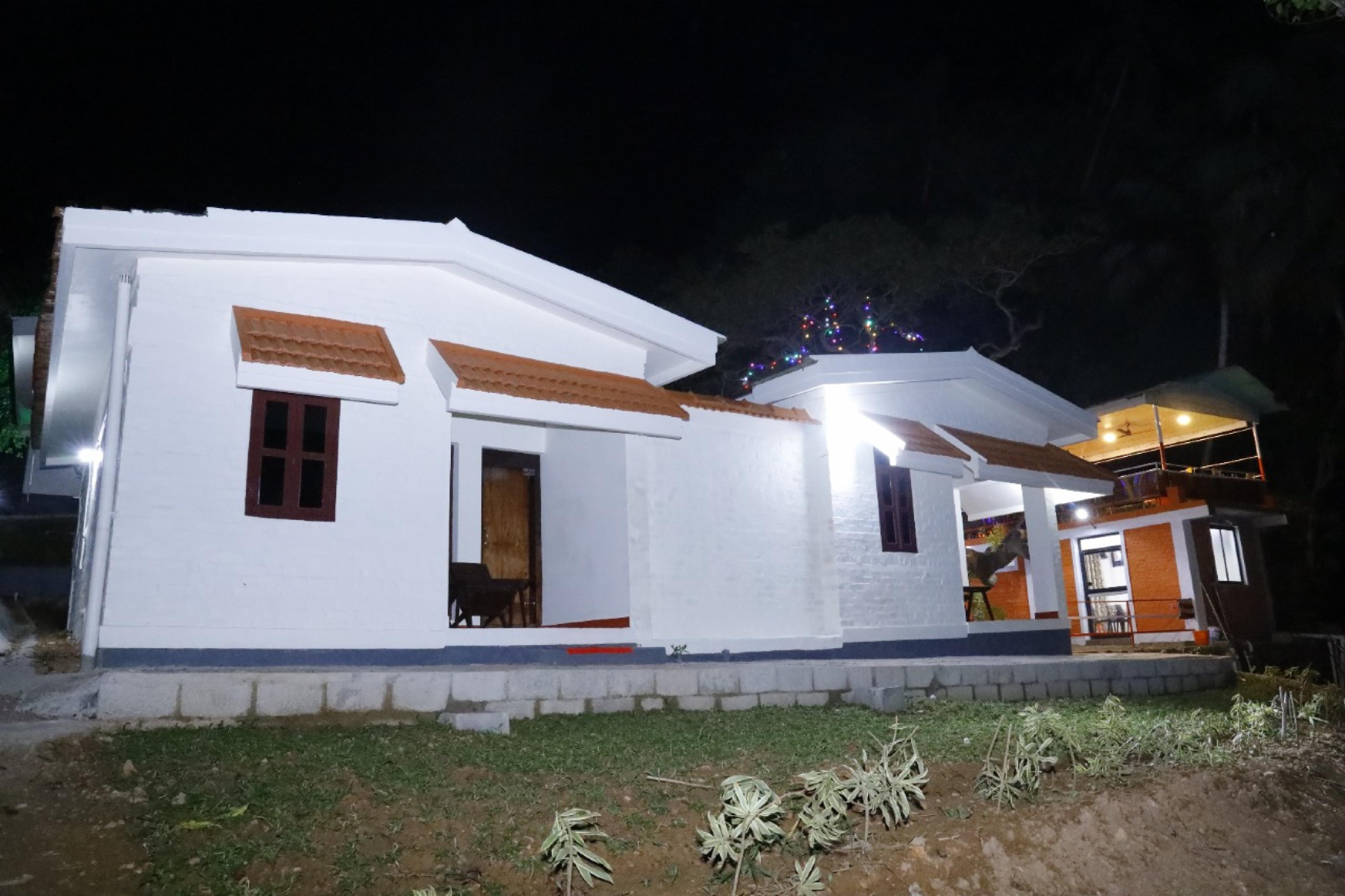 Vintage - Tap to explore photos