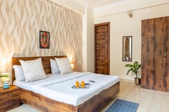 Homlee-Jumbo 1BHK-2 ACs- Parking-Lift-Tapovan