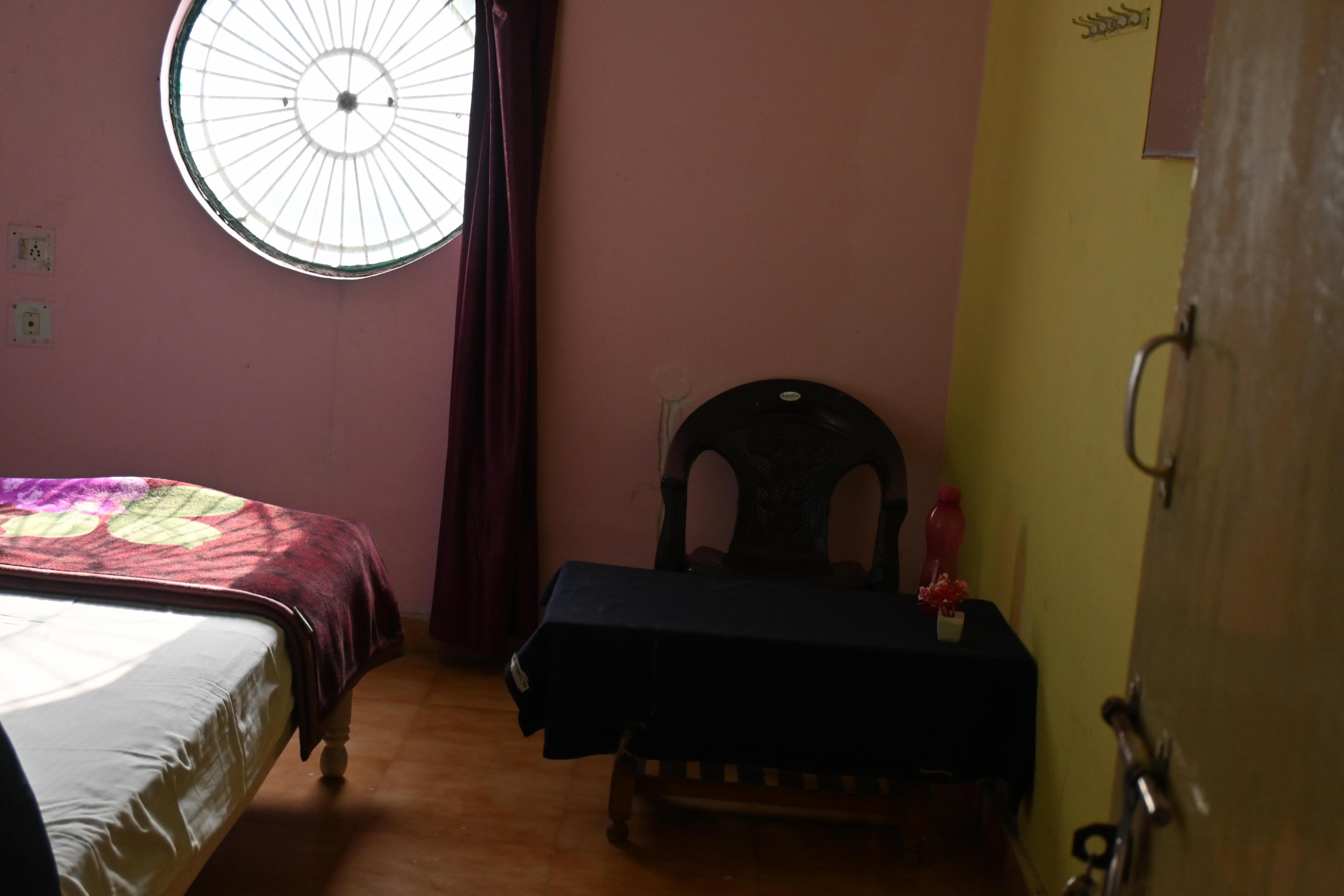 Krishna paying guest house - Tap to explore photos