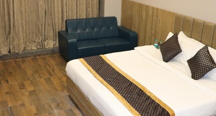 shivanta hotel & resorts Room Type - SUPER DELUXE ROOM (POOL SIDE)