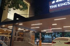 The Kings Park Grand