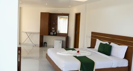 DELANO RESIDENCY Room Type - Suite Room-Water Falls View