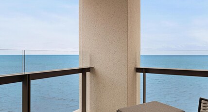 Hilton Cancun, an All-Inclusive Resort Room Type - DELUXE OCEAN FRONT SUITE