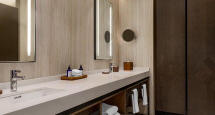Hilton Cancun, an All-Inclusive Resort Room Type - OCEAN VIEW SUITE 2 QUEEN