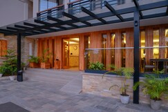 Aabas Pokhara by Barahi Hospitality