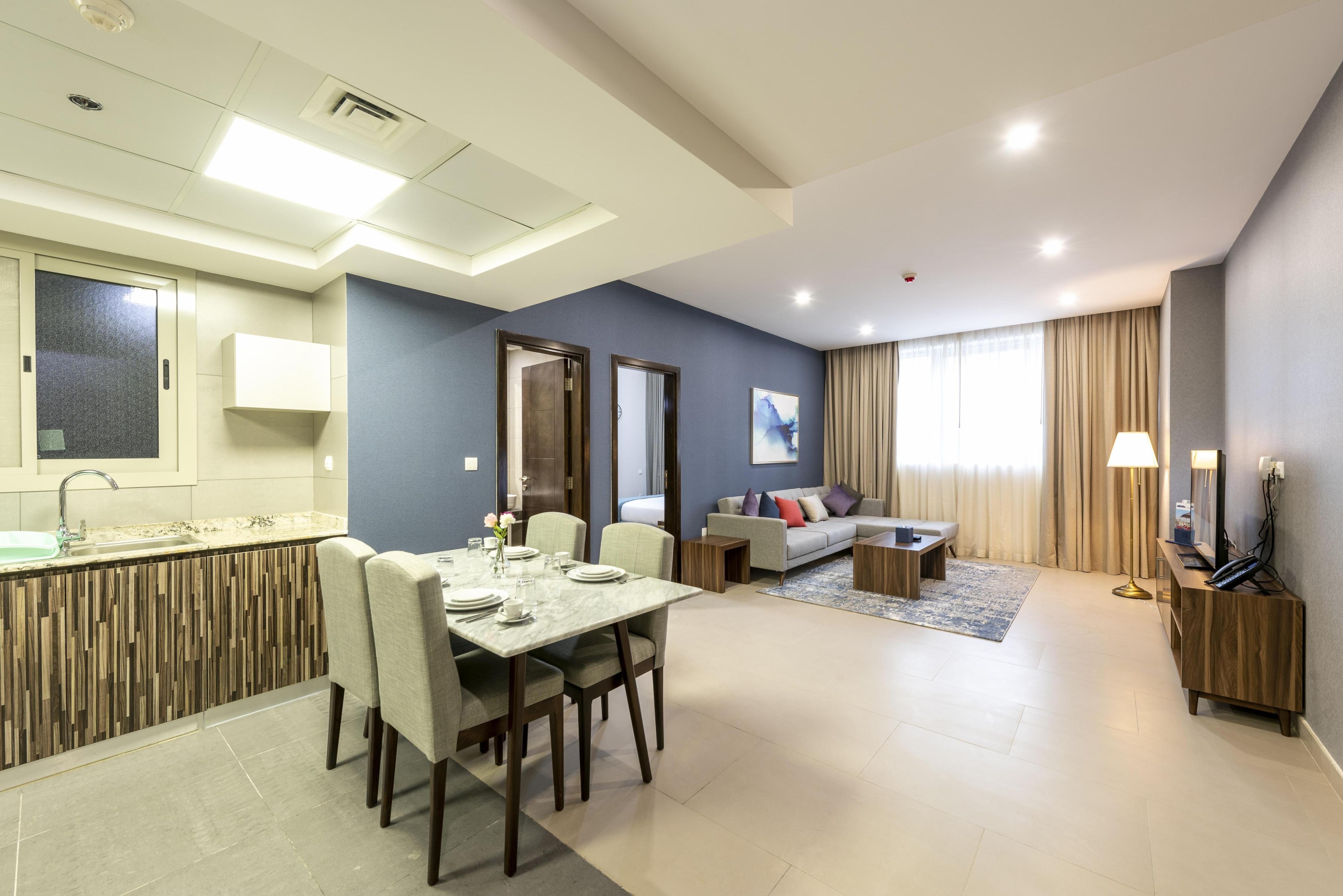 Luxe Grand Hotel Apartments - Tap to explore photos