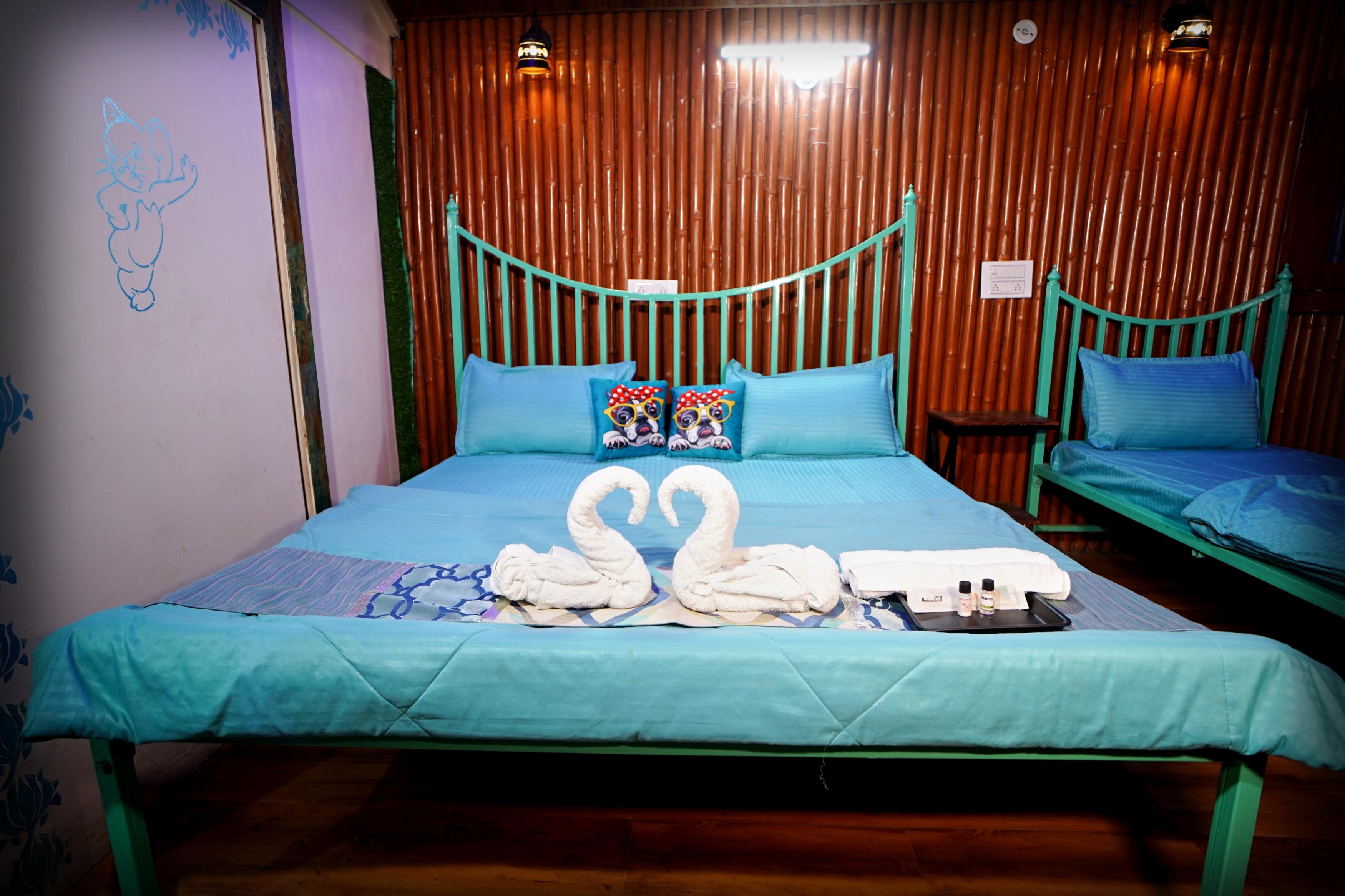 Creek Forest - Riverside Boutique Resort | Rooms & Pool Room Type - Trinity Cottages