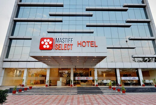 Mastiff Select Gulbarga Hotel