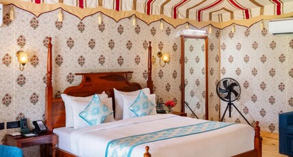 Pushkara Resort and Spa Room Type - Luxury Tent