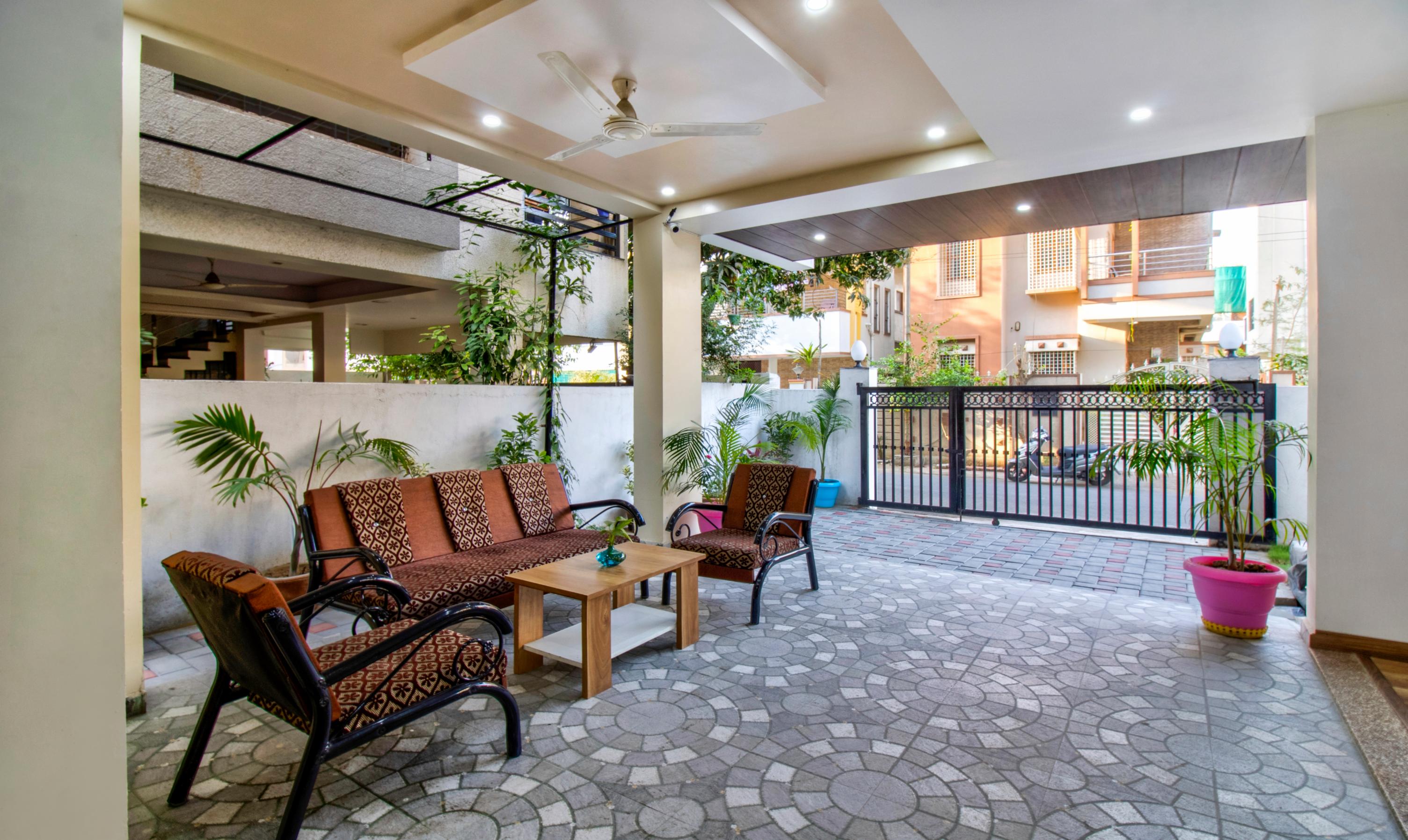 Itsy Hotels Shri Guru Service Apartment - Tap to explore photos