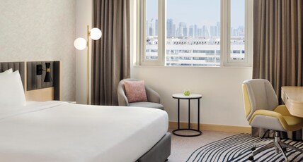 Crowne Plaza Dubai Jumeirah Room Type - Standard Crowne Plaza Dubai Jumeirah Room Type - Standard