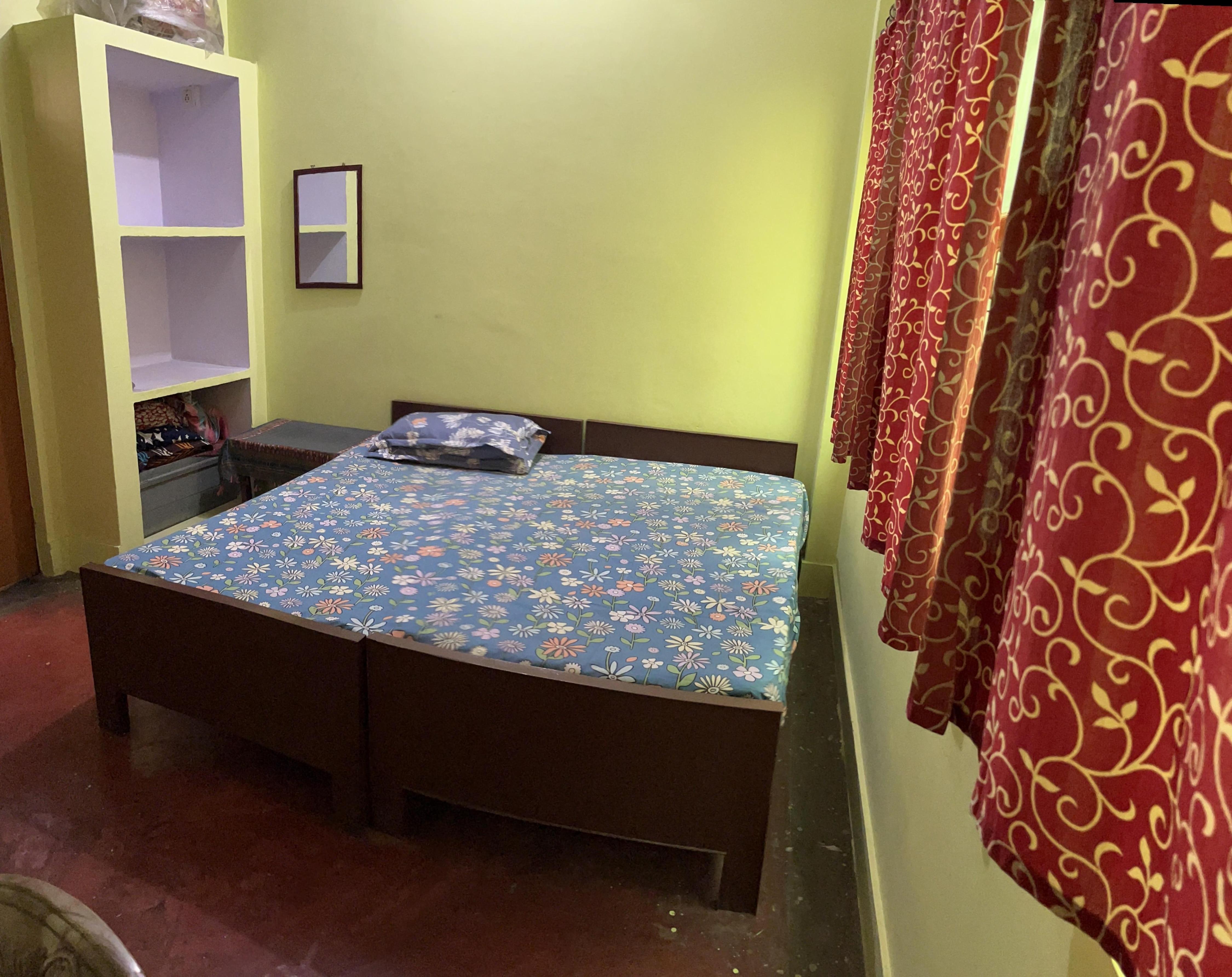 Babu paying guest house - Tap to explore photos