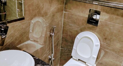 Hotel Silver Street 2 Mins Walk From New Delhi Railway station Room Type - Deluxe NON AC Room