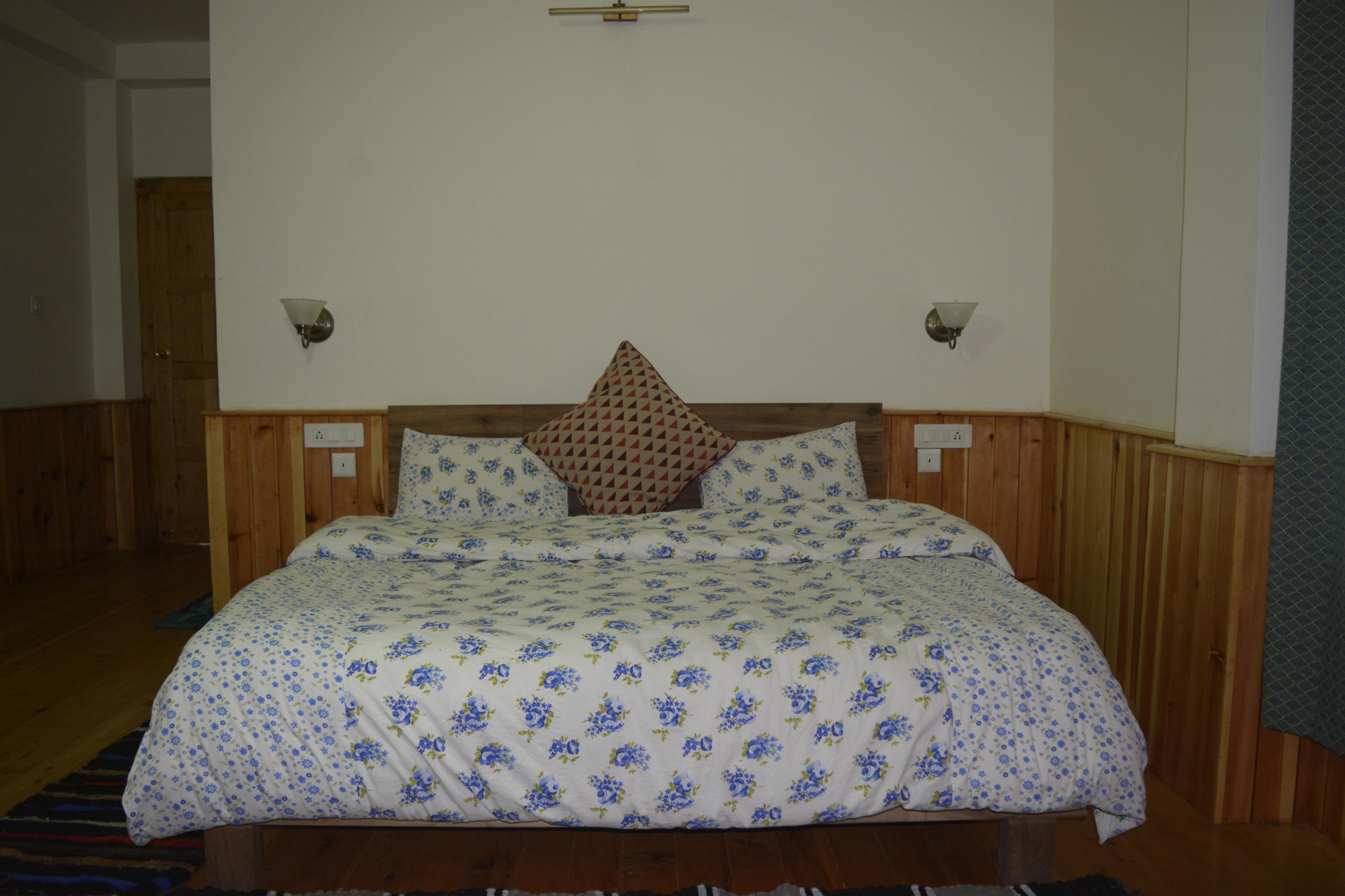 Toshim Homestay - Tap to explore photos