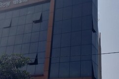 HOTEL CHANDANI PALACE