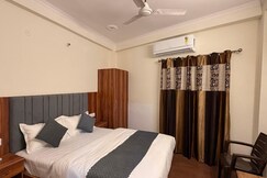 JANKI HOMESTAY | Rooms & Caretaker