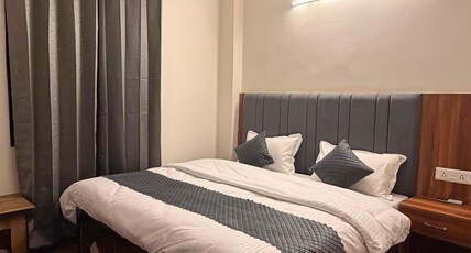 JANKI HOMESTAY | Rooms & Caretaker Room Type - Deluxe AC Double Room