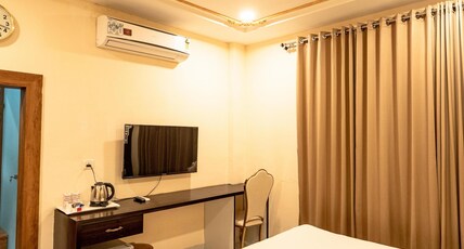 RAJWADA RESORT Room Type - Executive King Bed Room