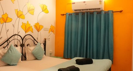 Hostel Mama Udaipur Room Type - Deluxe Double Room