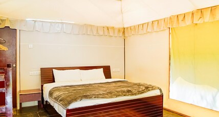 Silken Hive Kasol Room Type - Premium Hot & Cold AC room