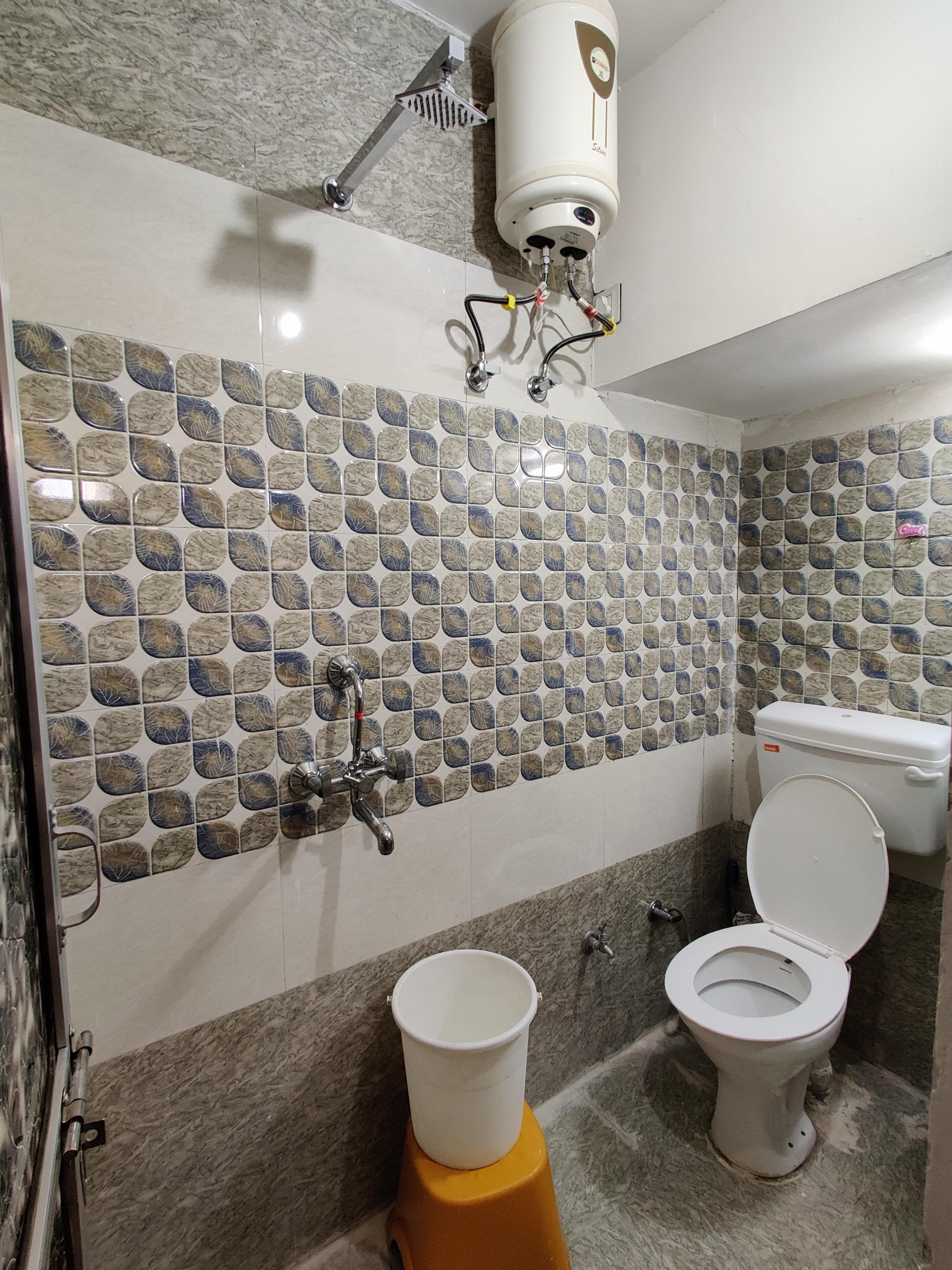 Varah Square Guest House - Tap to explore photos