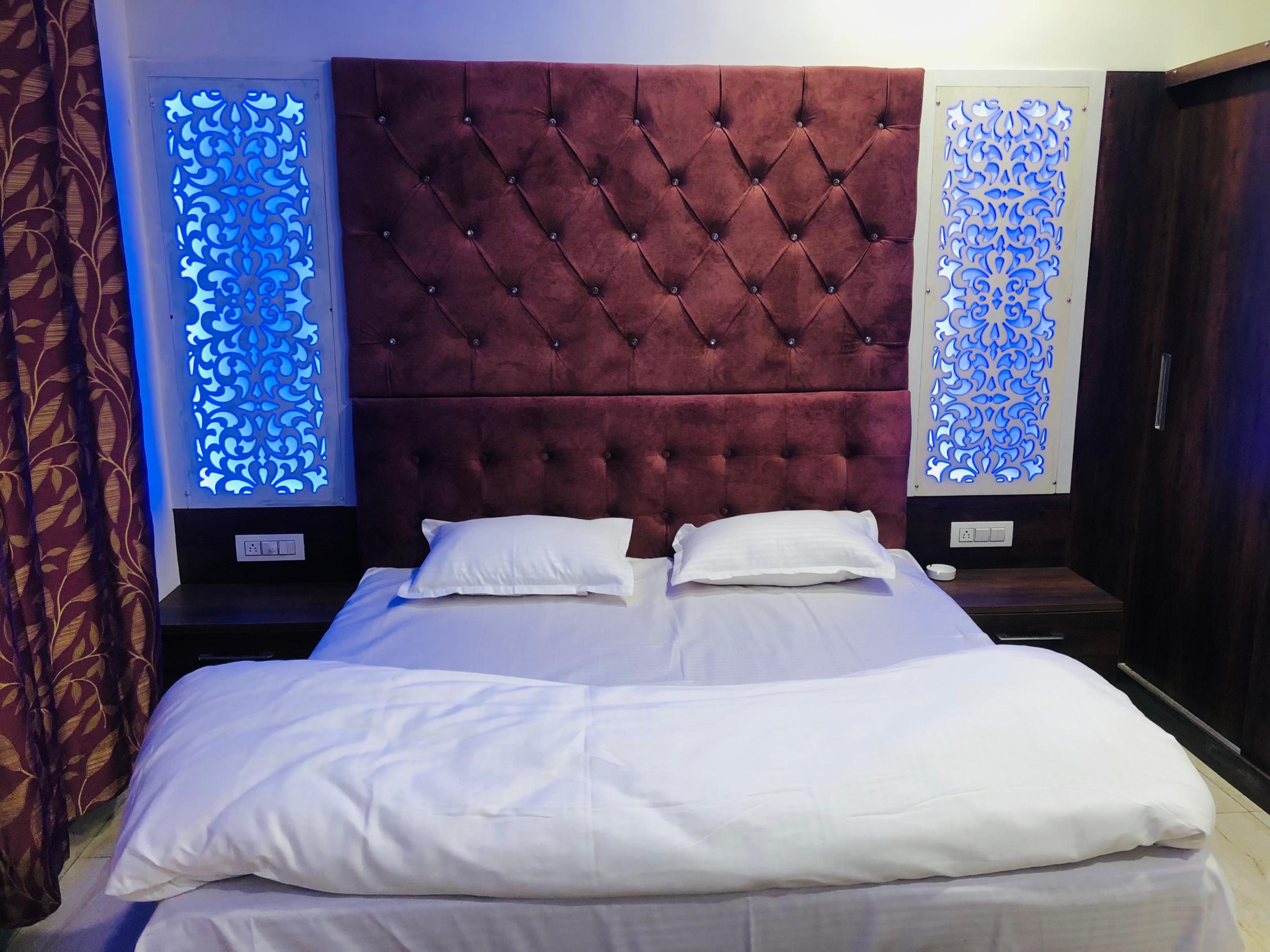 Florence - Tap to explore photos