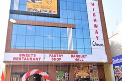 Hotel Highway Chasers