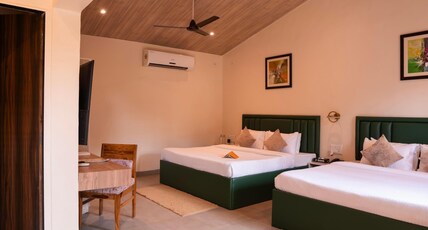 Zostel Plus Lonavala Room Type - Deluxe Quadruple Room