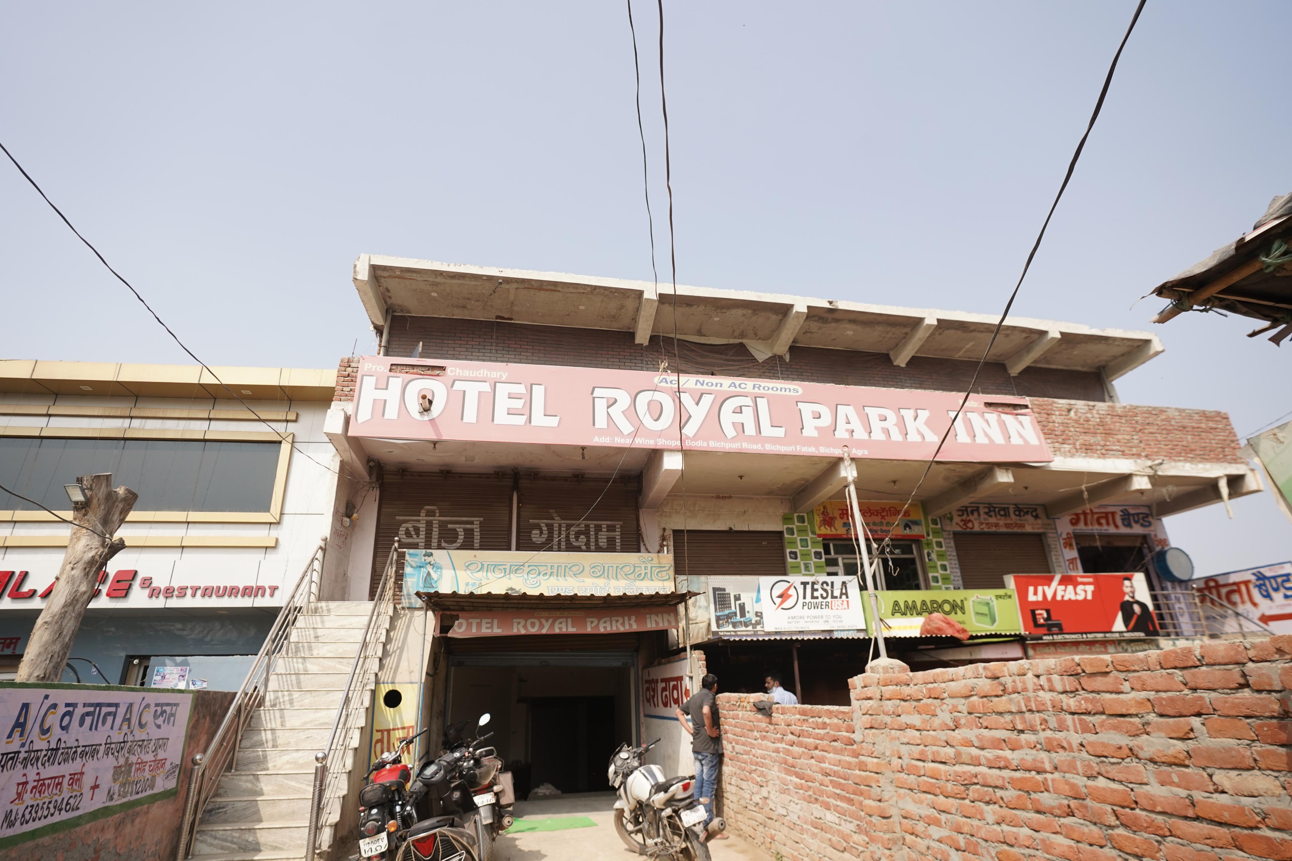 Hotel Royal by WB INN - Tap to explore photos