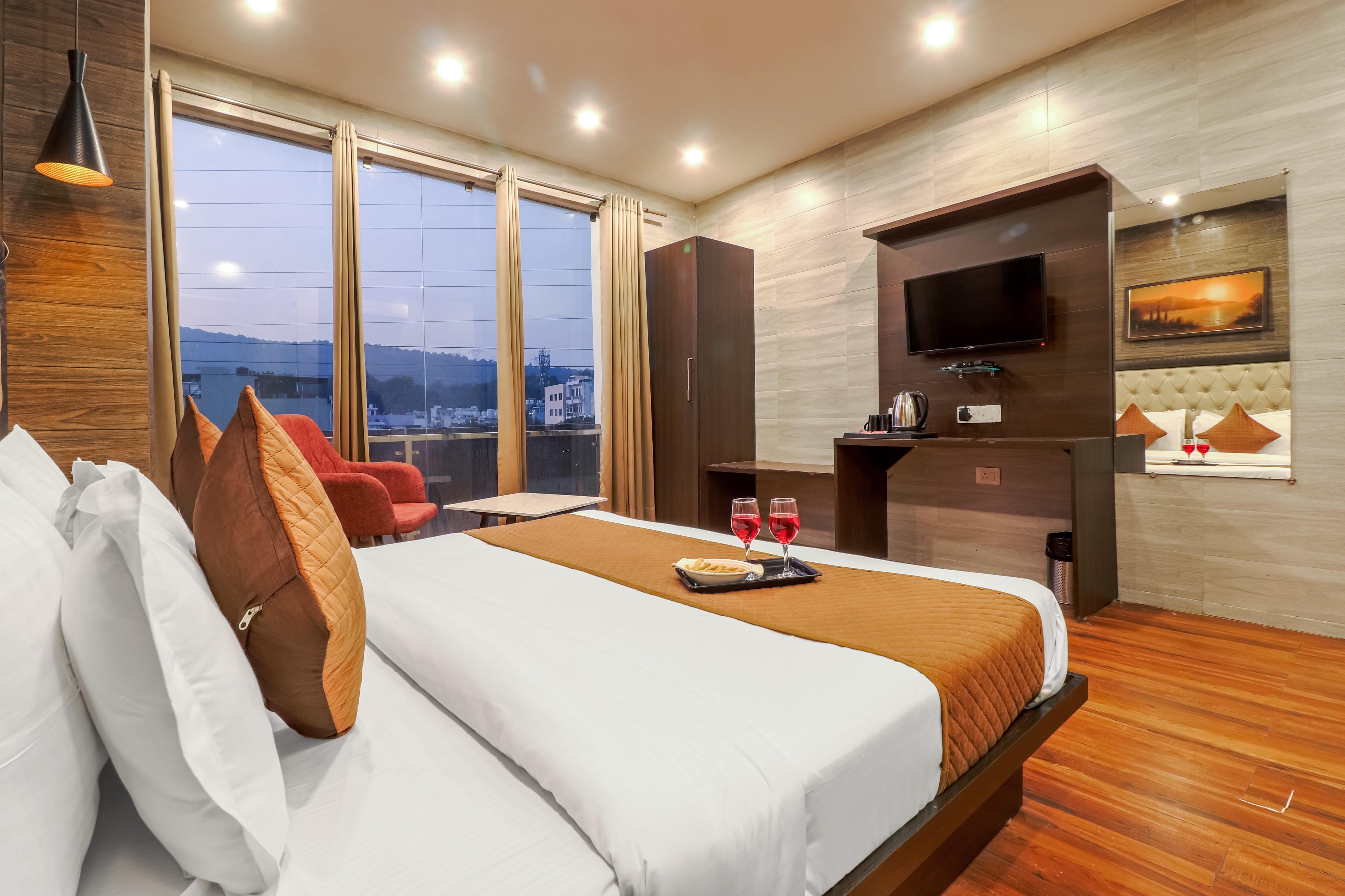 Hotel Siya Ram by AKC Hotels Haridwar - Tap to explore photos