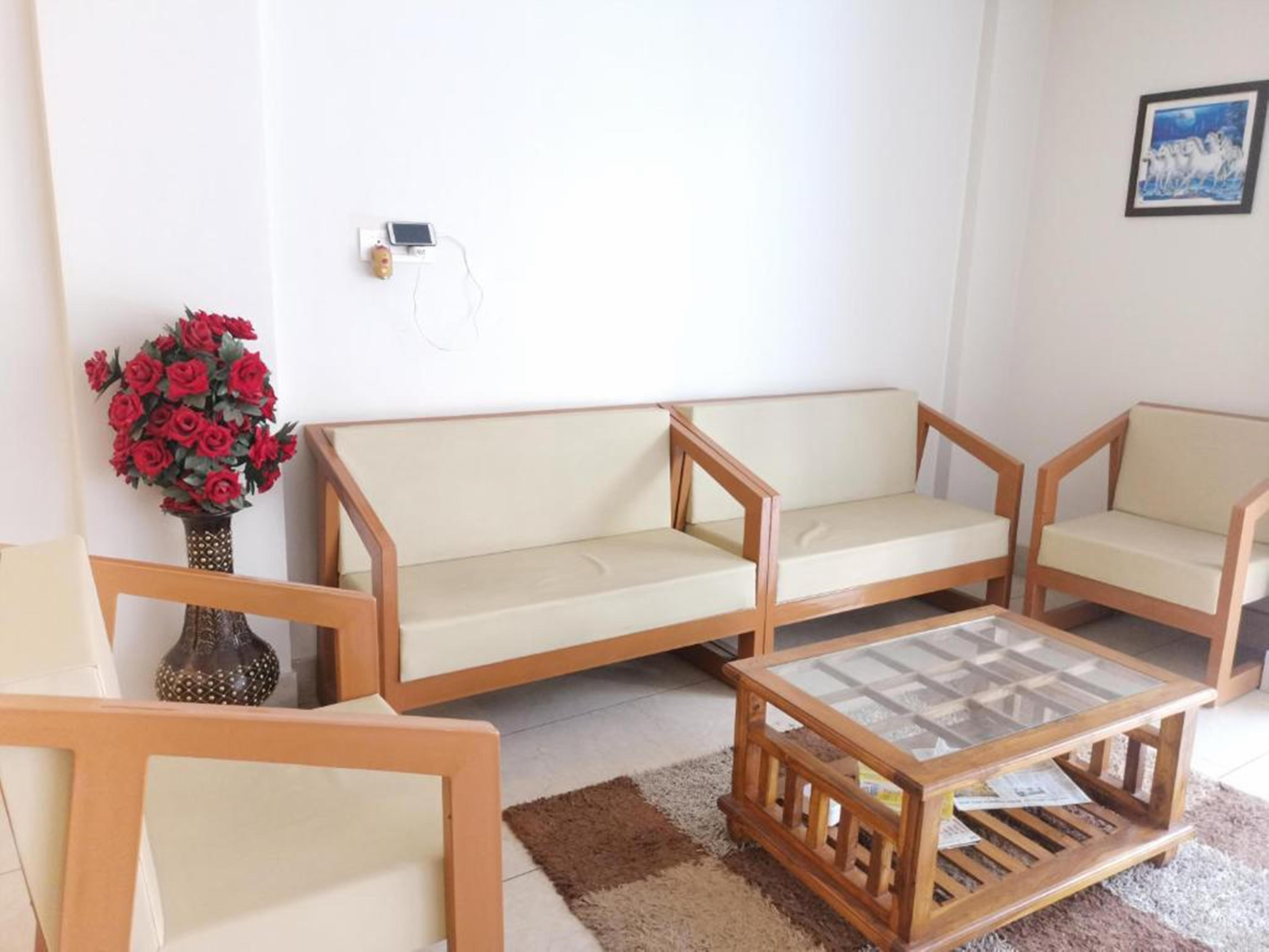 Darshan Executive Kolhapur | Rooms & Wi-Fi - Tap to explore photos