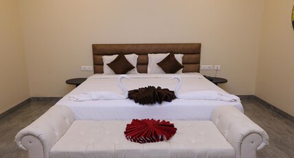 Eden Roc Room Type - Suite Room