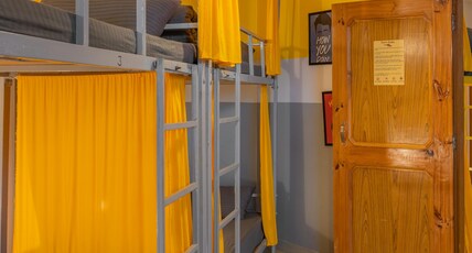 Whoopers Hostel | Rooms & Dorms Room Type - 10 Bed Dormitory with Free Wifi