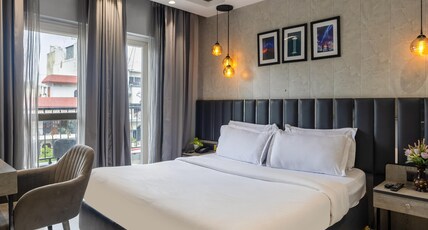 Azora By Cherish, Paschim Vihar Room Type - Aura Room with Balcony