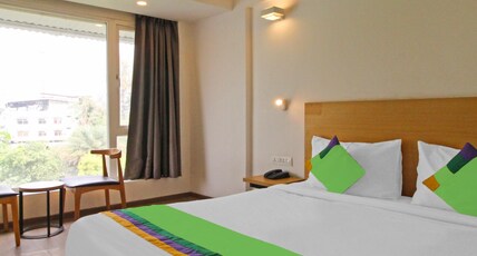 Treebo Grand Legacy Shahenshah Room Type - Spacious  Superior Room  With Sitting Area