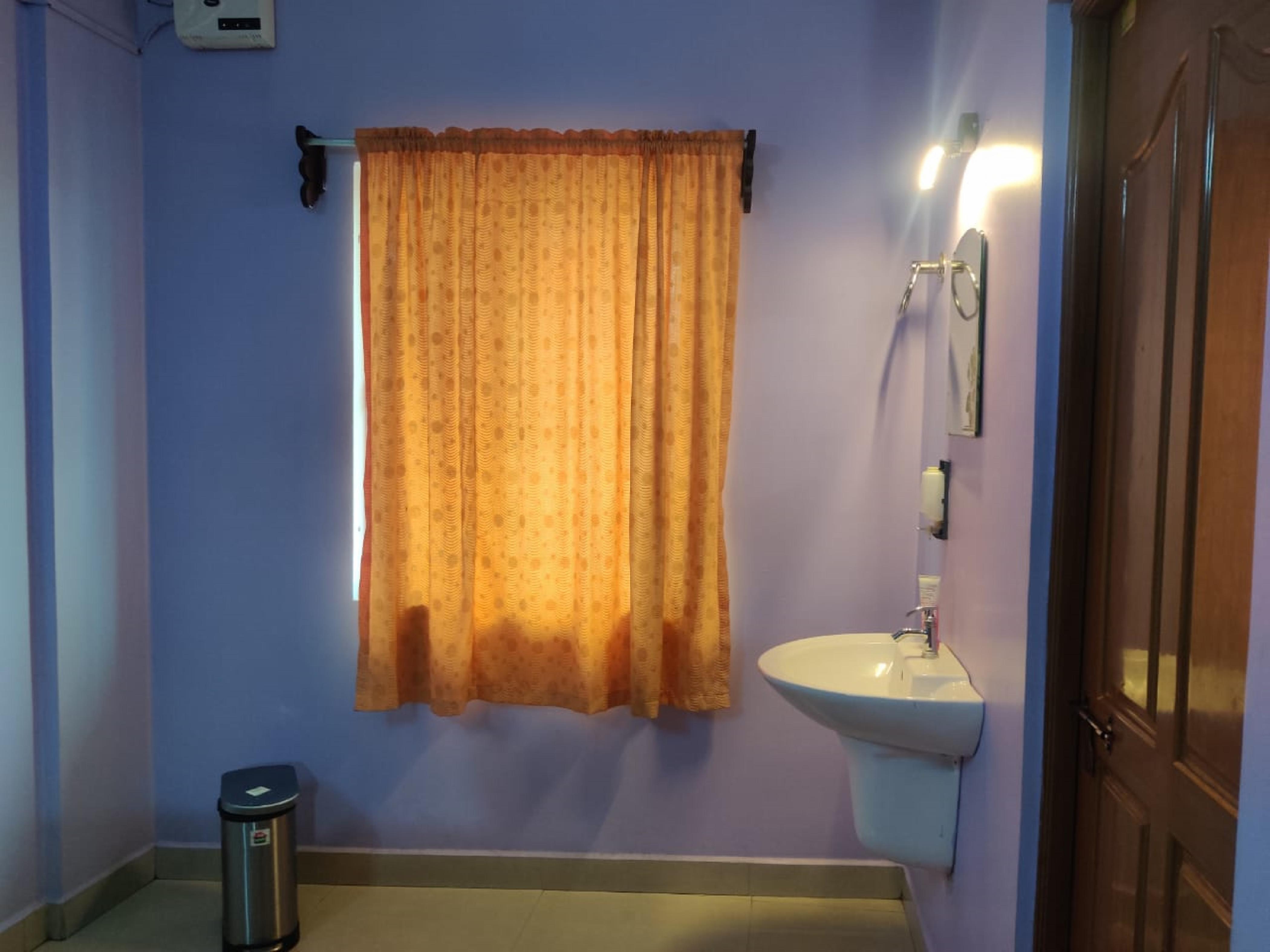 Comfort Tourist Home - Tap to explore photos