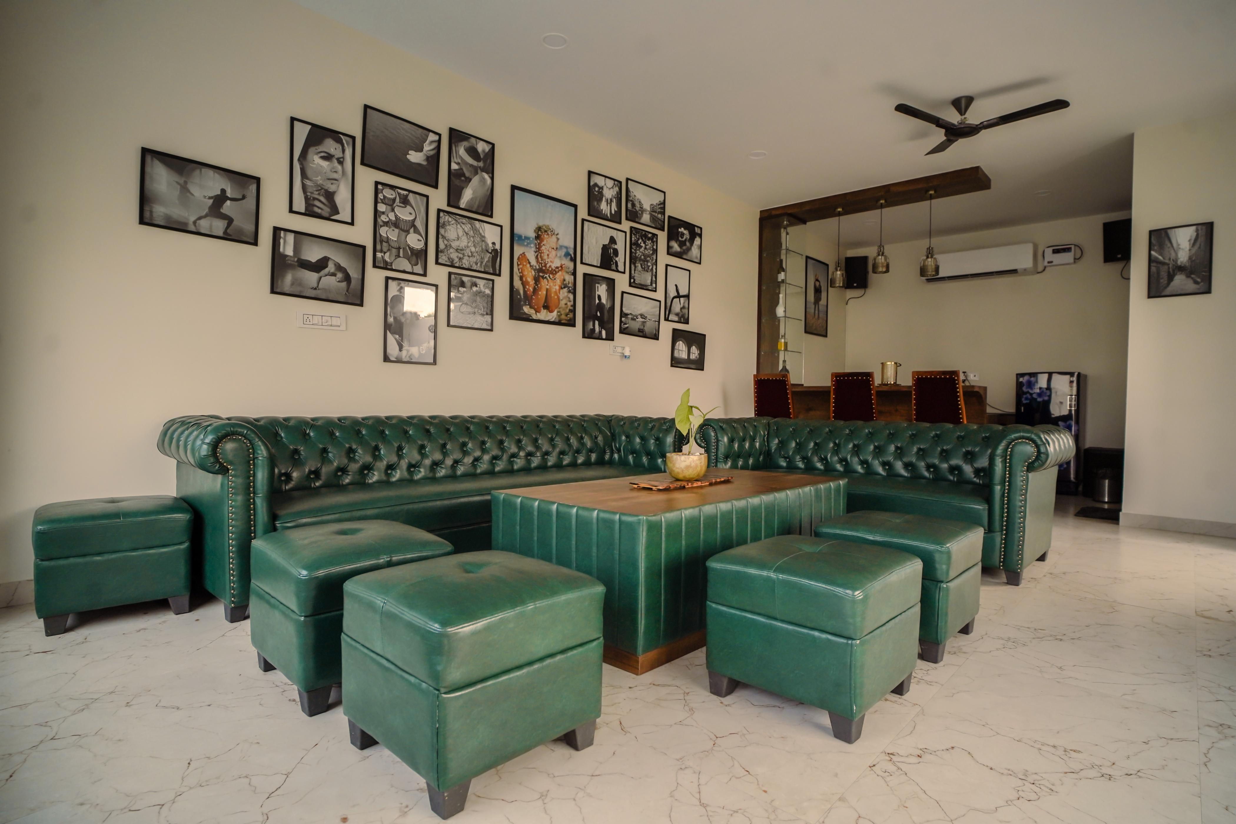 VIBE 21 - Tap to explore photos