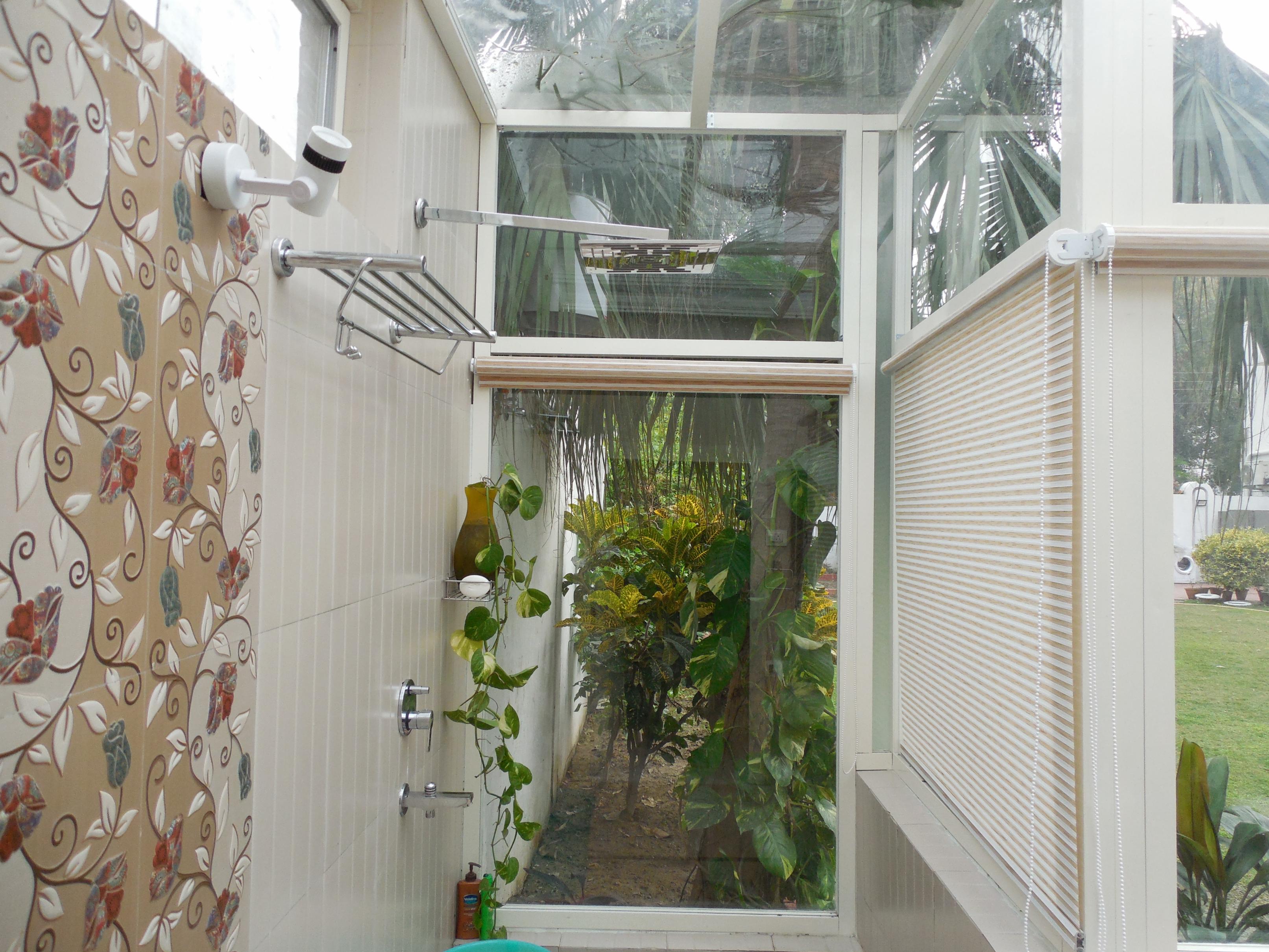 Green Serene Abode - Tap to explore photos